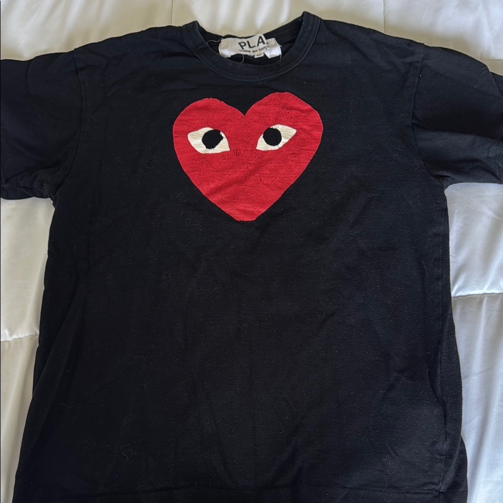 Comme des Garcons PLAY Black Red Heart Short Sleeve Tee
